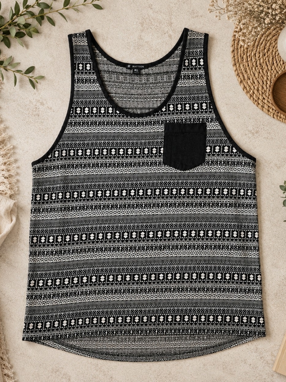 Mattson XL Black & White Geometric Print Tank Top Pocket Sleeveless 100% Cotton